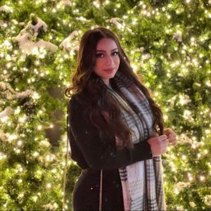 Meet your Posher, Shan